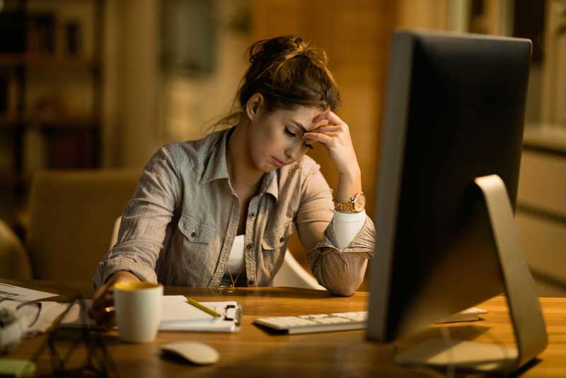Women Bear the Brunt of Living Longer Than Men: Lancet Study
